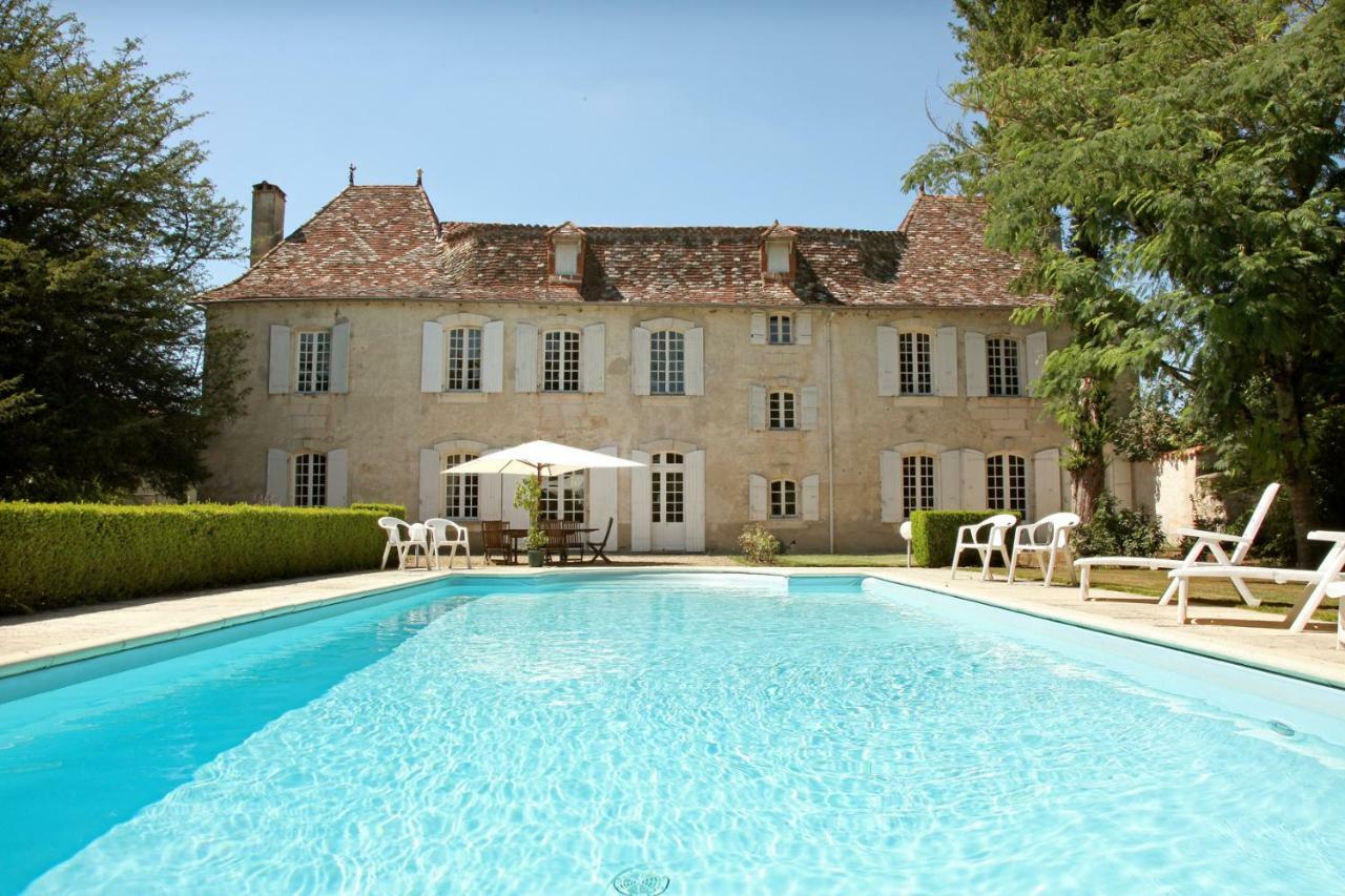 Chateau La Gentilhommiere Du Puits Notre-Dame 30 Rue De L'Eglise 24110 Saint Leon Sur L'Isle Екстериор снимка